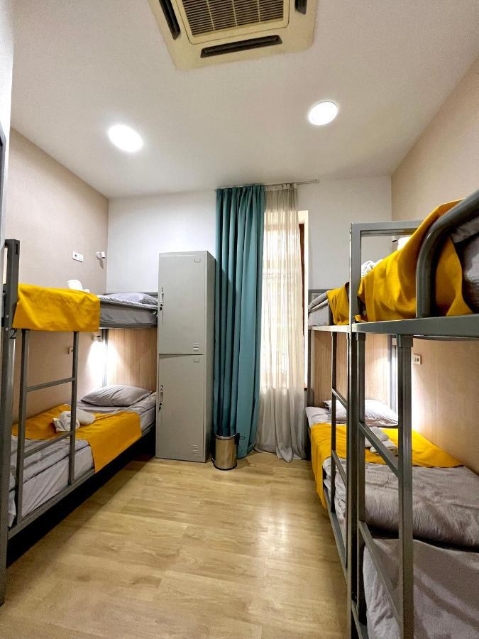 Queen Hostel Тбілісі Екстер'єр фото