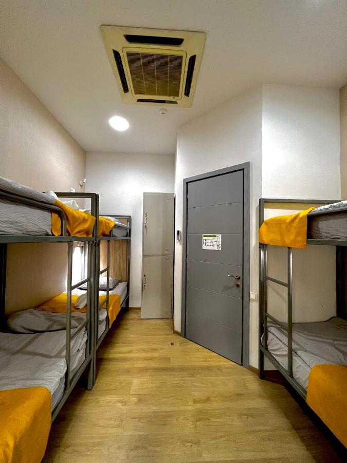 Queen Hostel Тбілісі Екстер'єр фото