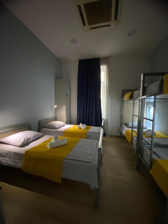 Queen Hostel Тбілісі Екстер'єр фото