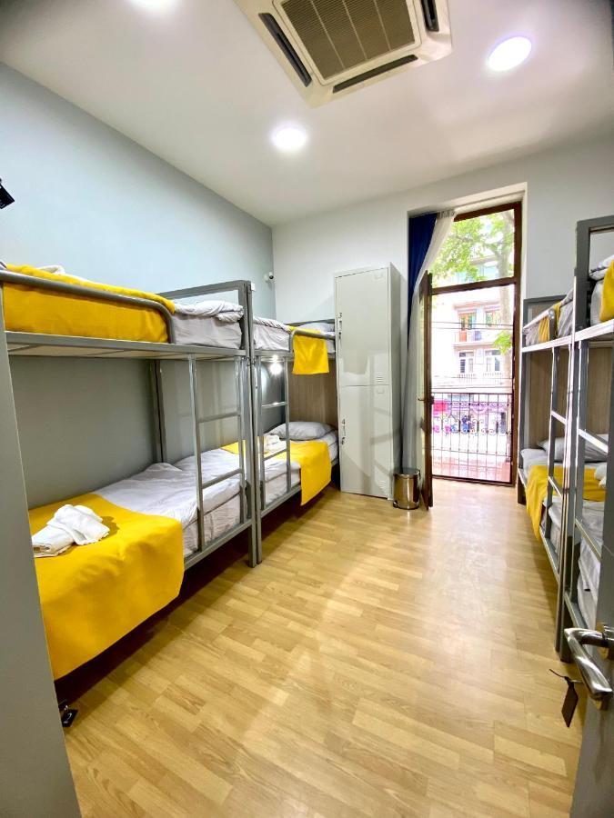 Queen Hostel Тбілісі Екстер'єр фото
