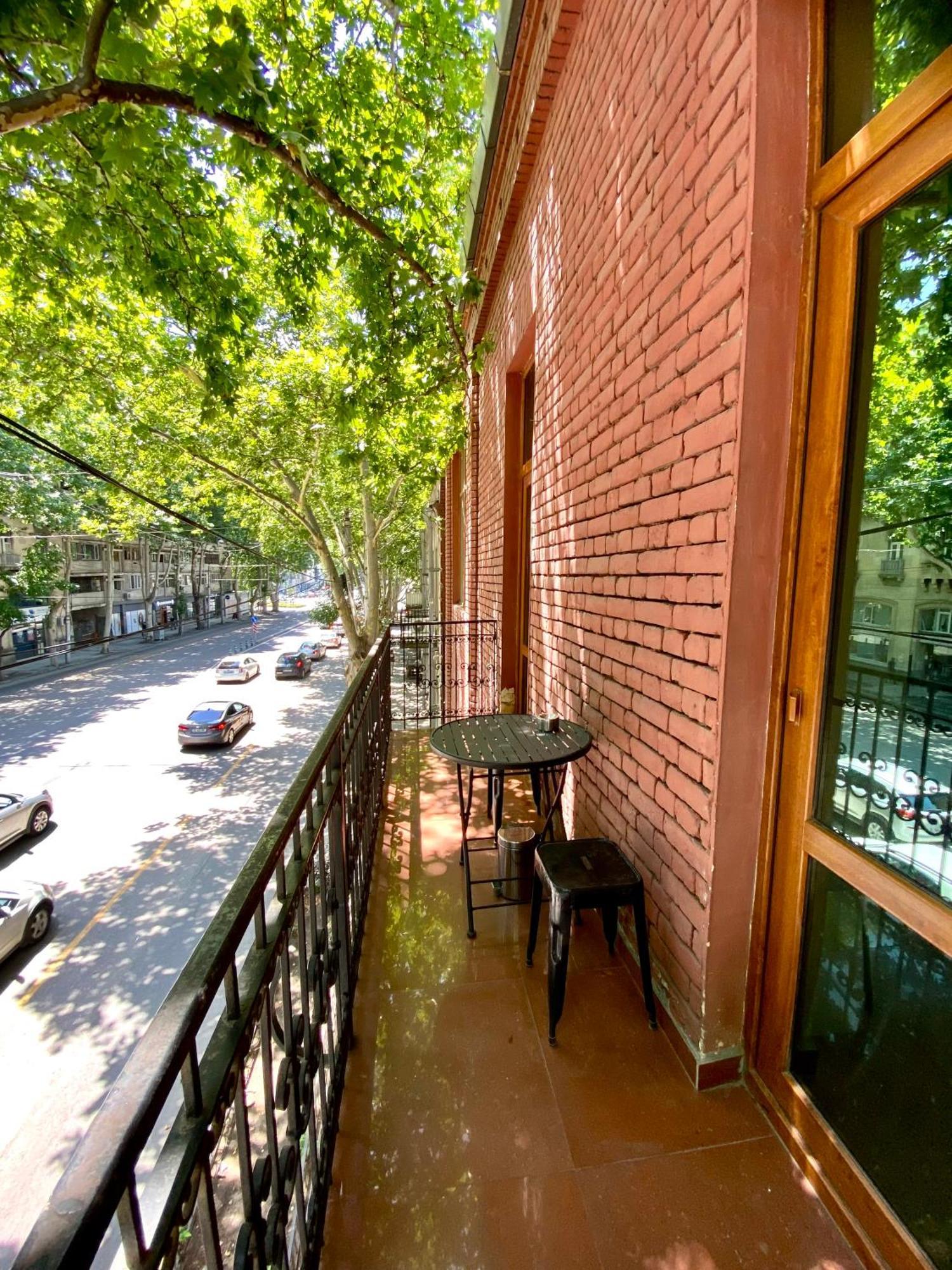 Queen Hostel Тбілісі Екстер'єр фото