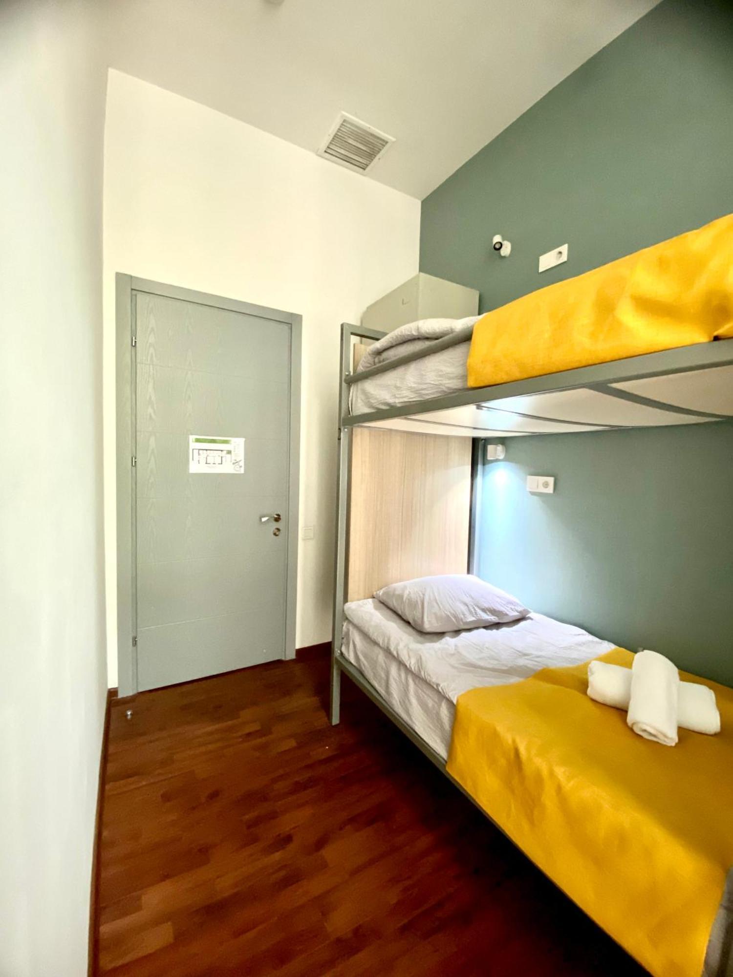 Queen Hostel Тбілісі Екстер'єр фото
