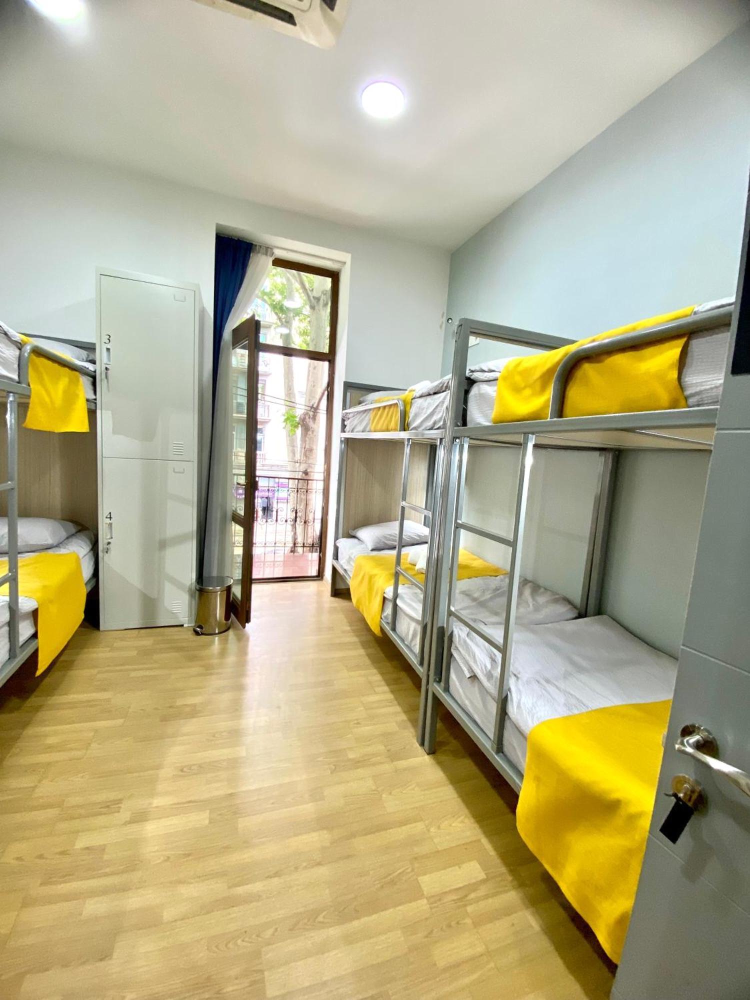Queen Hostel Тбілісі Екстер'єр фото