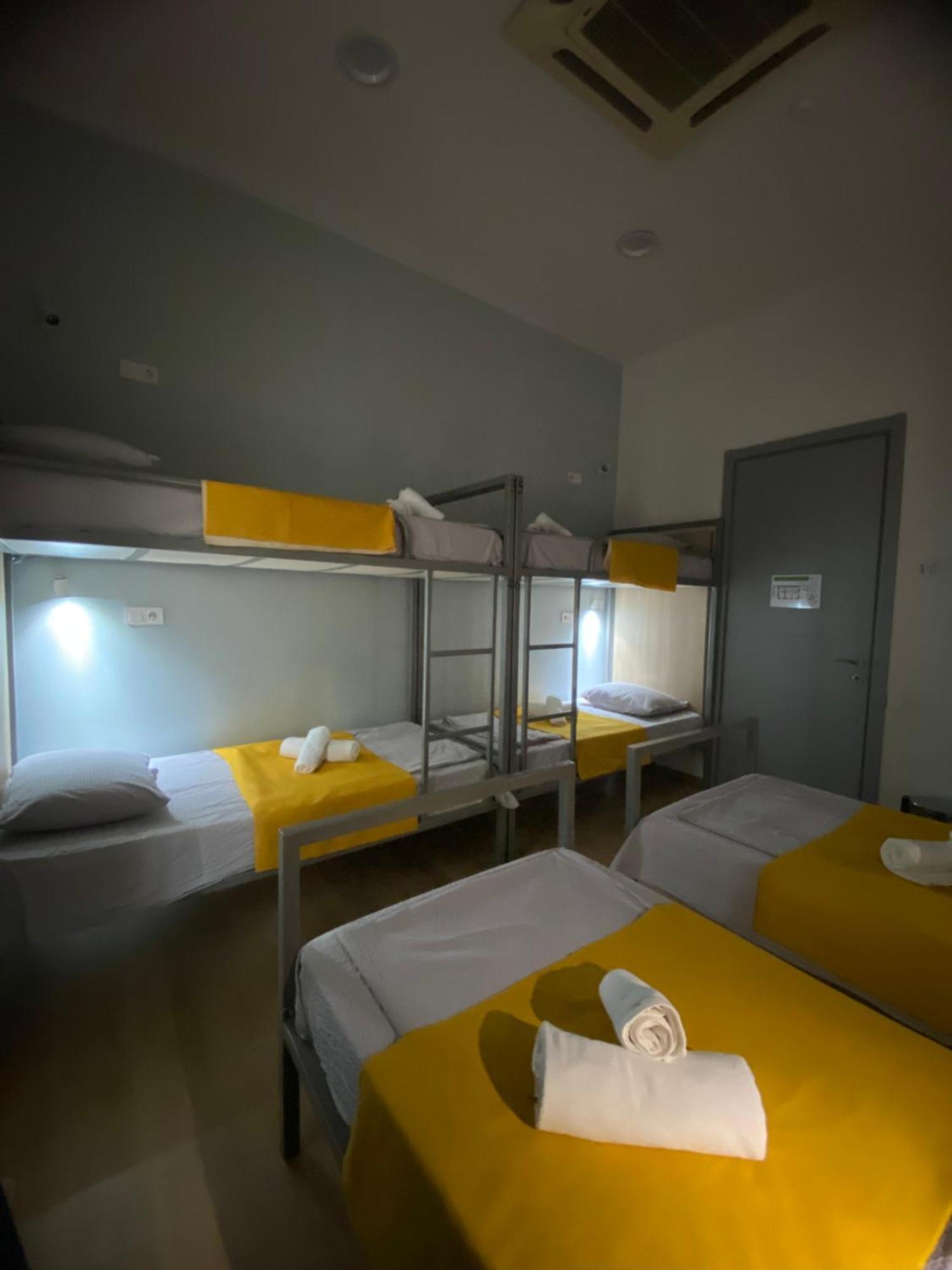 Queen Hostel Тбілісі Екстер'єр фото